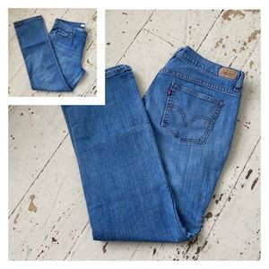 Levi's 505 Women"s Straight Leg Jeans